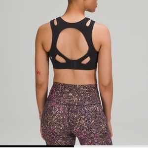 Lululemon strong front bra size 8 B/C